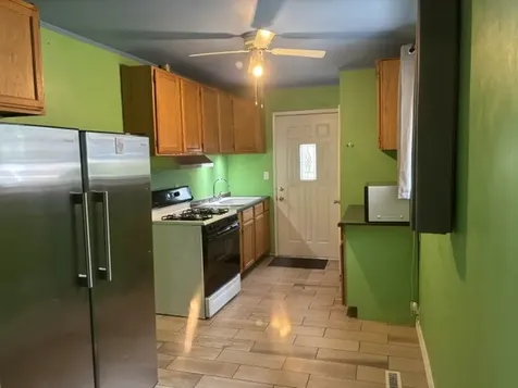 22 Meadowlark Lane Carpentersville IL 60110
