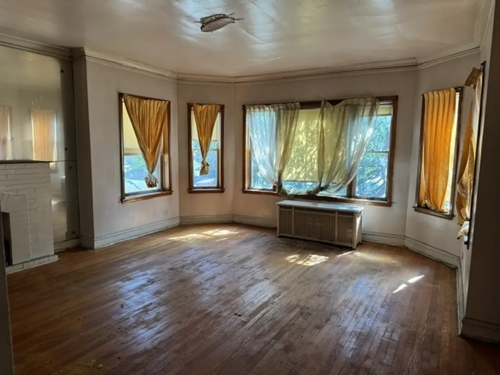 8012 South Marshfield Avenue Chicago IL 60620