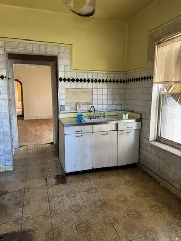 8012 South Marshfield Avenue Chicago IL 60620