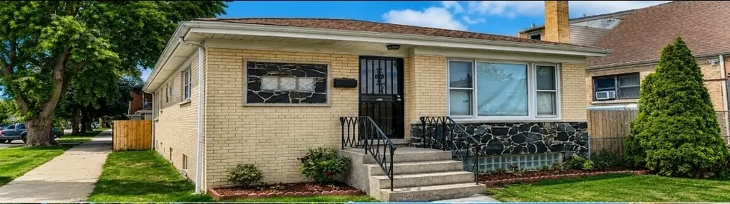 3000 North Neenah Avenue Chicago IL 60634