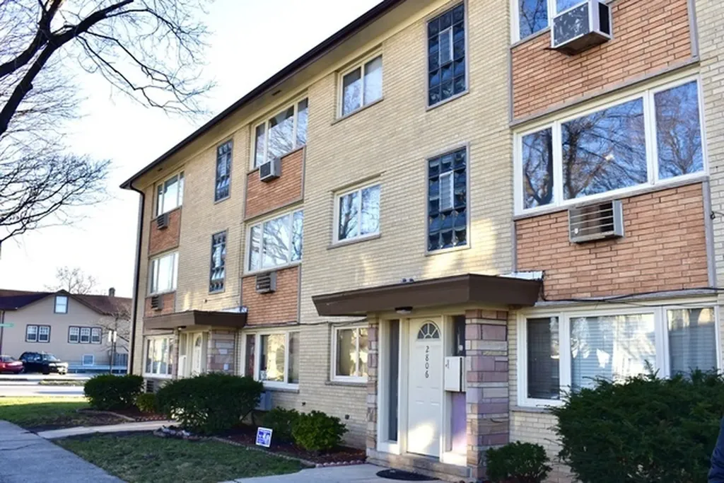 2802 North Rutherford Avenue Chicago IL 60634