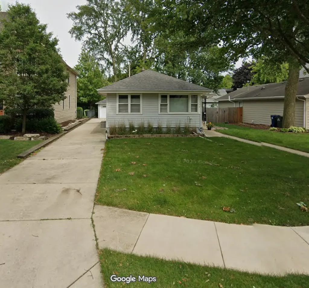 1132 North Main Street Naperville IL 60563