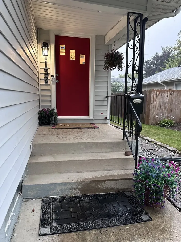 1132 North Main Street Naperville IL 60563