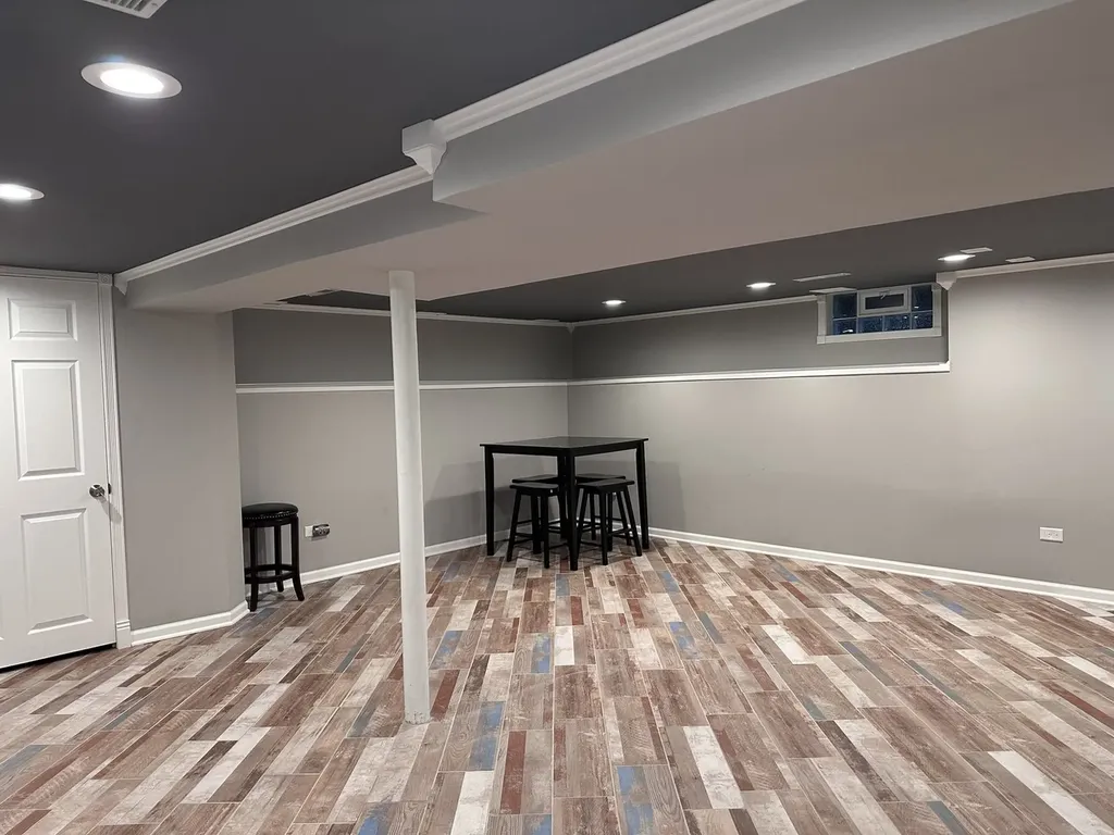 1132 North Main Street Naperville IL 60563