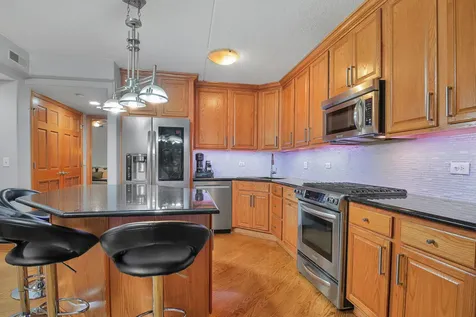 4833 North Olcott Avenue Harwood Heights IL 60706