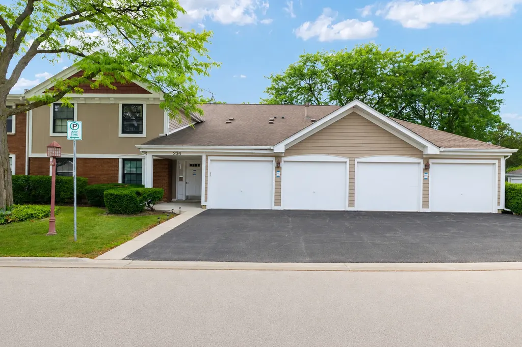 234 Deerpath Court Schaumburg IL 60193