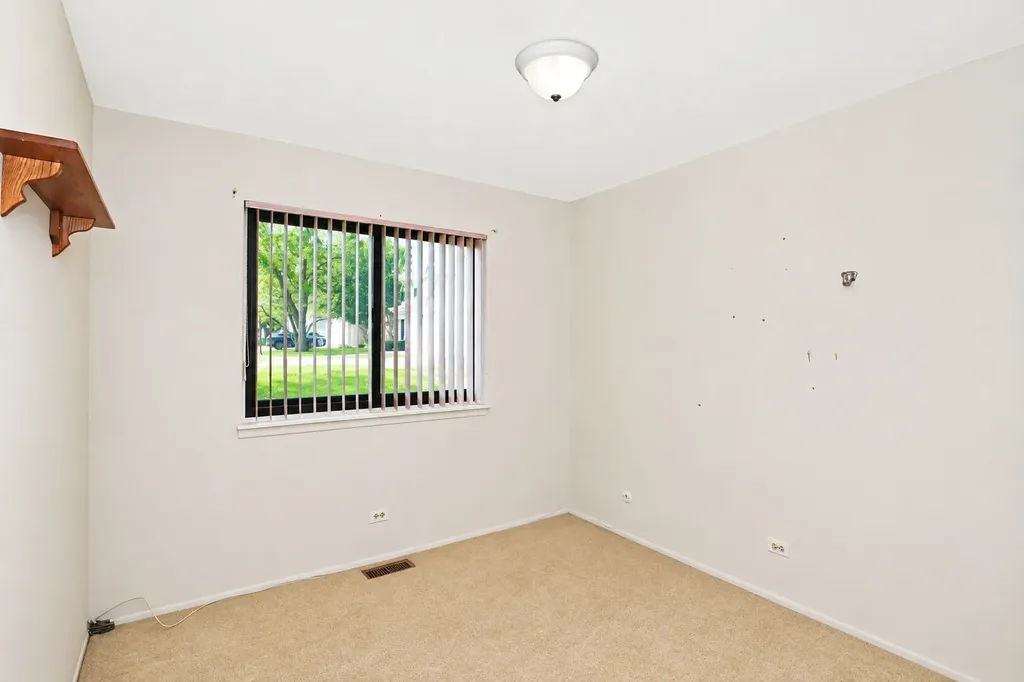 234 Deerpath Court Schaumburg IL 60193