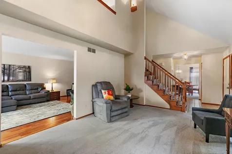 232 Sedgewick Circle St. Charles IL 60174