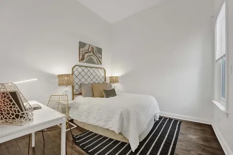 2522 West Chicago Avenue Chicago IL 60622