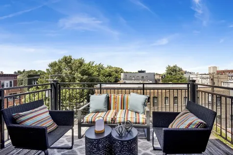 2522 West Chicago Avenue Chicago IL 60622