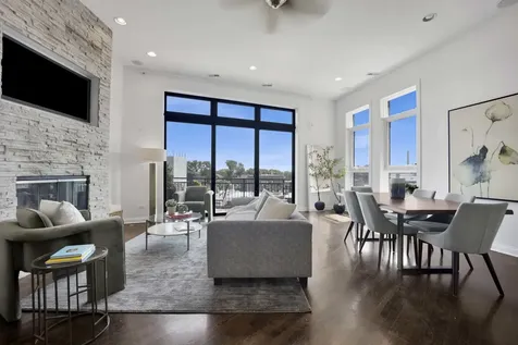 2522 West Chicago Avenue Chicago IL 60622