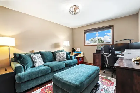 17042 Lockwood Avenue Oak Forest IL 60452