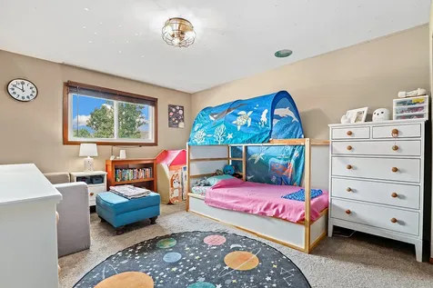 17042 Lockwood Avenue Oak Forest IL 60452