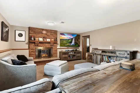 17042 Lockwood Avenue Oak Forest IL 60452