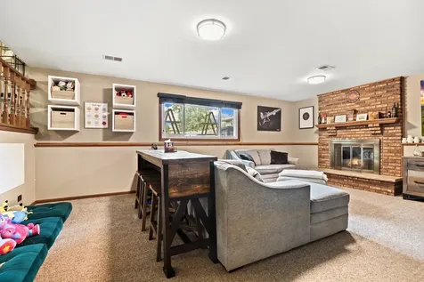 17042 Lockwood Avenue Oak Forest IL 60452