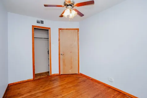 10113 Mclean Avenue Melrose Park IL 60164