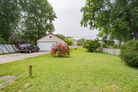 10113 Mclean Avenue Melrose Park IL 60164