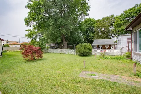 10113 Mclean Avenue Melrose Park IL 60164