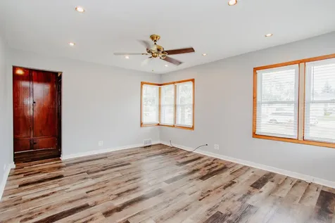 10113 Mclean Avenue Melrose Park IL 60164