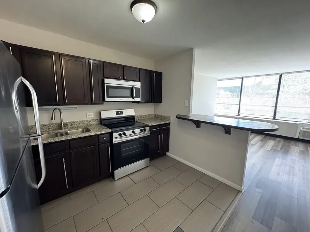 4800 South Chicago Beach Drive Chicago IL 60615