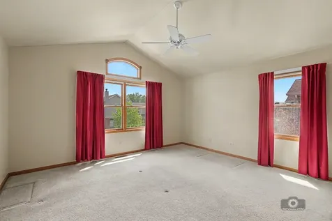 5122 Tomcin Trail Oak Lawn IL 60453