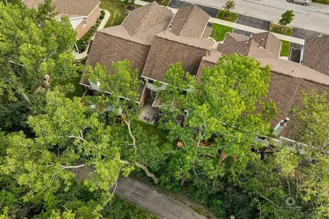 5122 Tomcin Trail Oak Lawn IL 60453