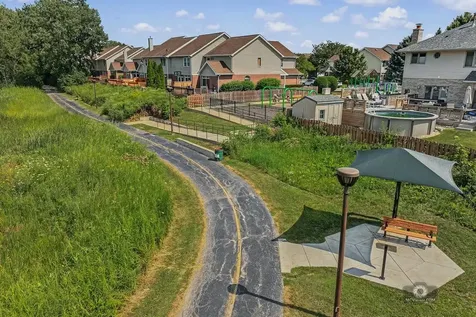 5122 Tomcin Trail Oak Lawn IL 60453