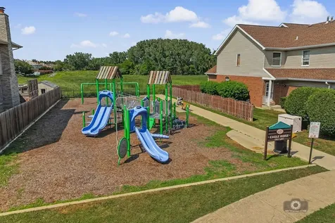5122 Tomcin Trail Oak Lawn IL 60453