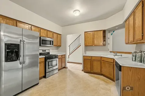 5122 Tomcin Trail Oak Lawn IL 60453