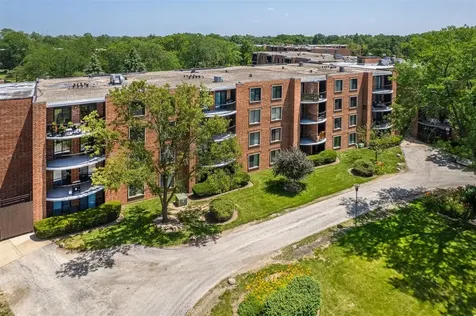 1405 East Central Road Arlington Heights IL 60005