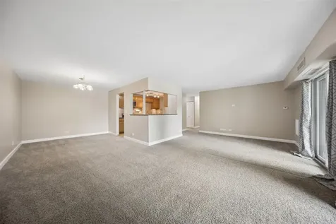 1405 East Central Road Arlington Heights IL 60005