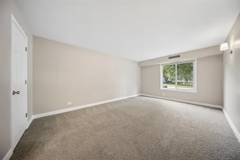 1405 East Central Road Arlington Heights IL 60005