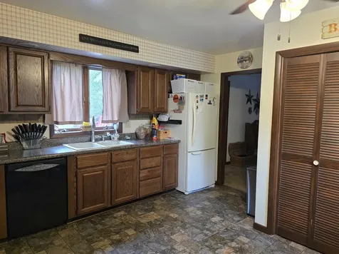 312 West 6th Street Prophetstown IL 61277