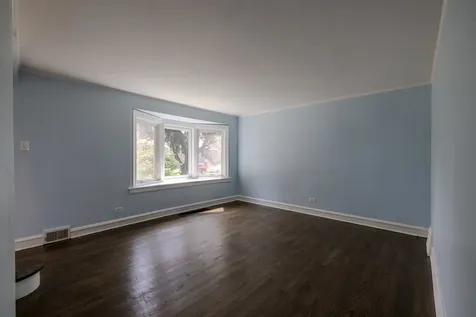 9308 South Troy Avenue Evergreen Park IL 60805