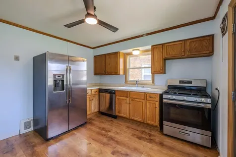9308 South Troy Avenue Evergreen Park IL 60805