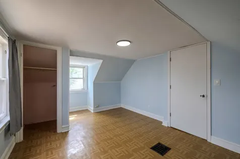 9308 South Troy Avenue Evergreen Park IL 60805