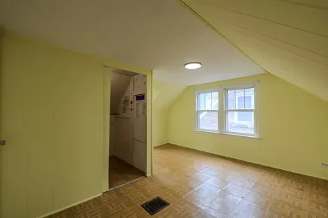 9308 South Troy Avenue Evergreen Park IL 60805