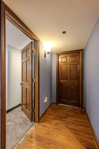 9308 South Troy Avenue Evergreen Park IL 60805