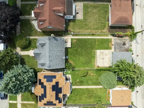 9308 South Troy Avenue Evergreen Park IL 60805