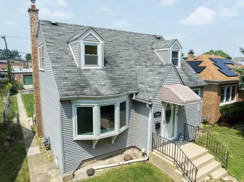 9308 South Troy Avenue Evergreen Park IL 60805
