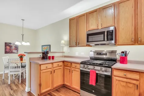 34451 North Old Walnut Circle Gurnee IL 60031