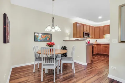 34451 North Old Walnut Circle Gurnee IL 60031