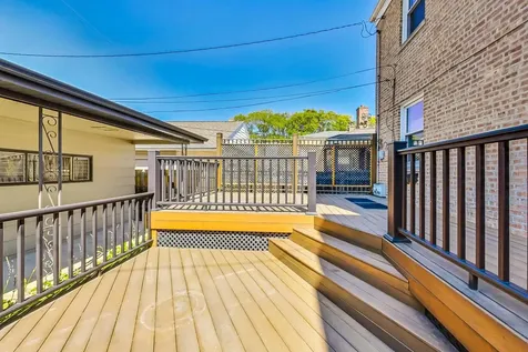 5644 North Meade Avenue Chicago IL 60646