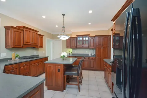 5 Weaver Court Bloomington IL 61704