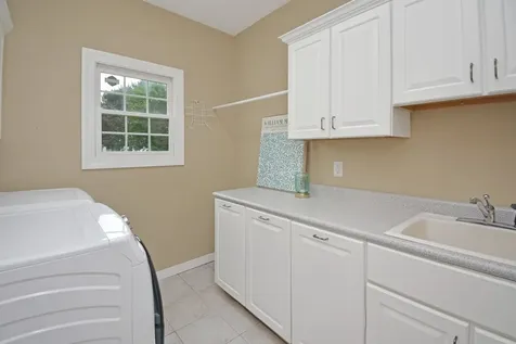 5 Weaver Court Bloomington IL 61704
