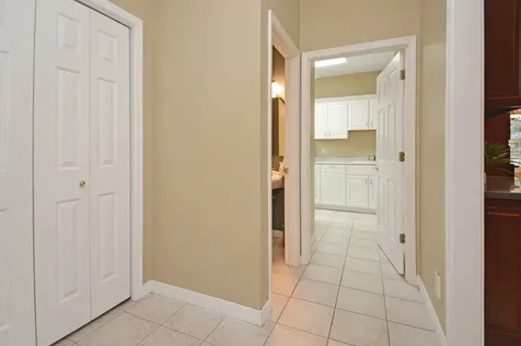 5 Weaver Court Bloomington IL 61704