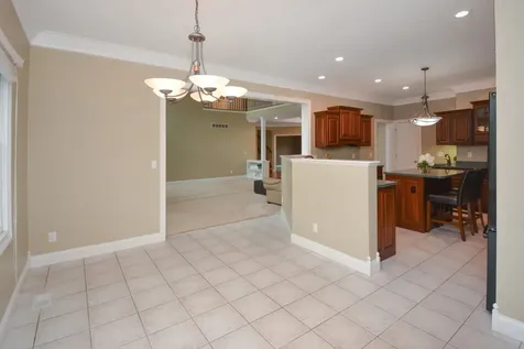 5 Weaver Court Bloomington IL 61704