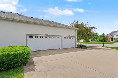 5 Weaver Court Bloomington IL 61704