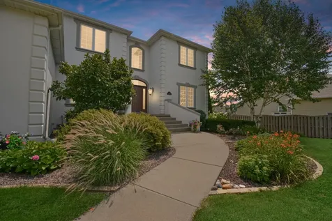 5 Weaver Court Bloomington IL 61704