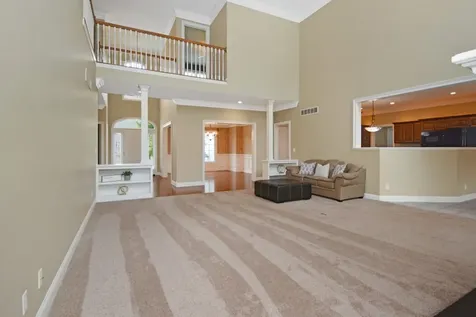 5 Weaver Court Bloomington IL 61704